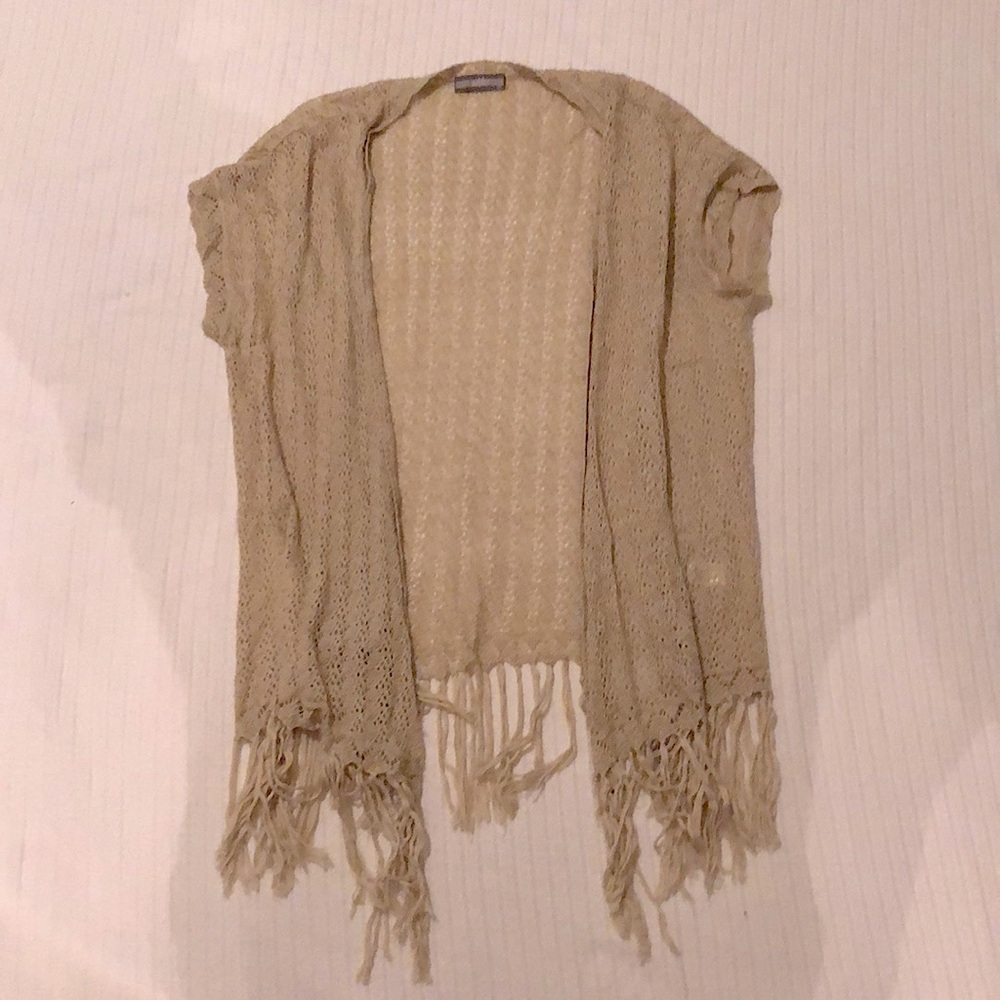 Lizard Thicket Addie Wheat Short Sleeved Cardigan